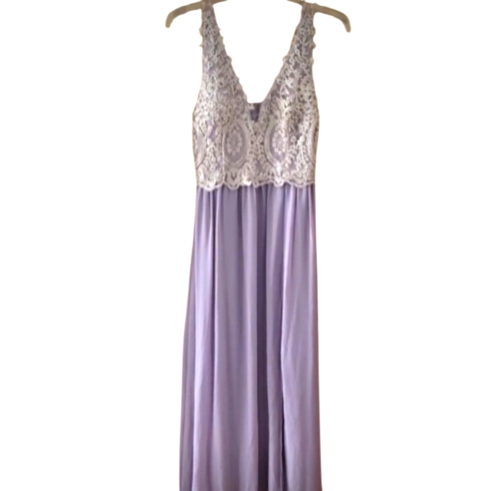 Soieblu Lace Full Length Evening Gown -‎ Purple and Gold Size Large